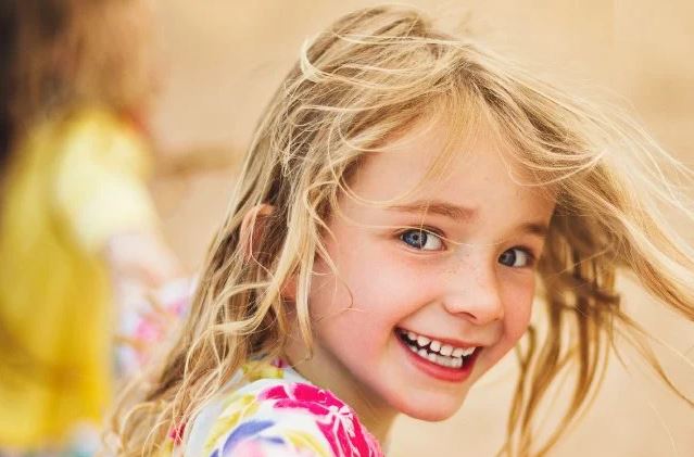 Как научить детей благодарности